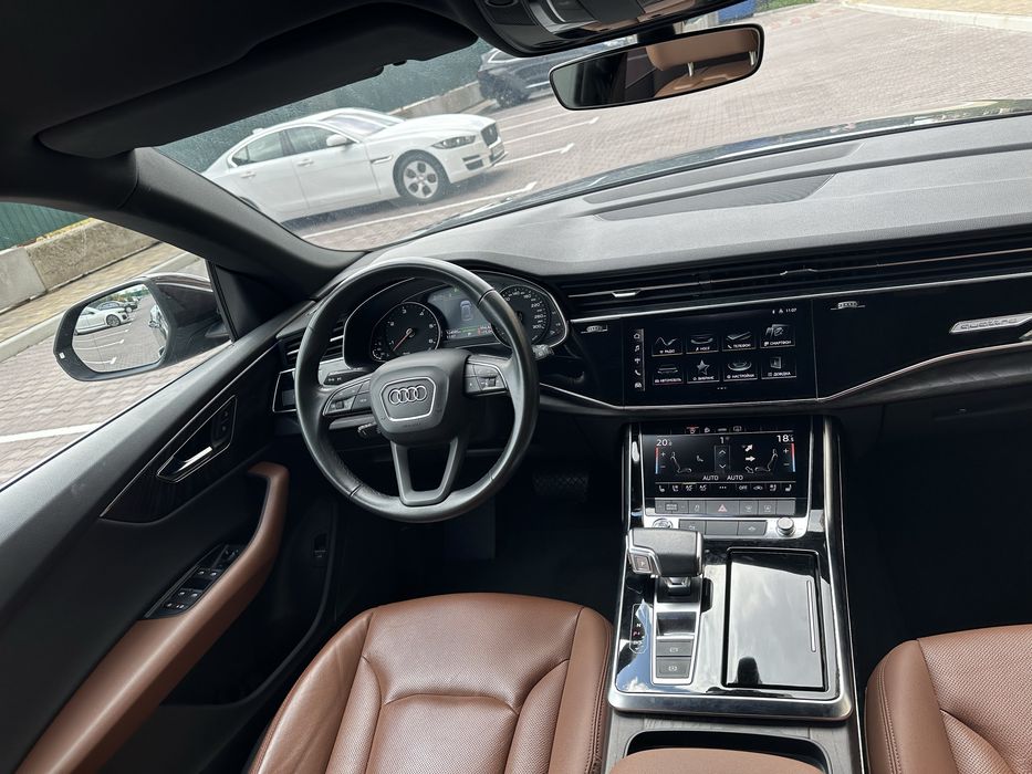 AUDI Q8 3.0 D 2021 офіц.