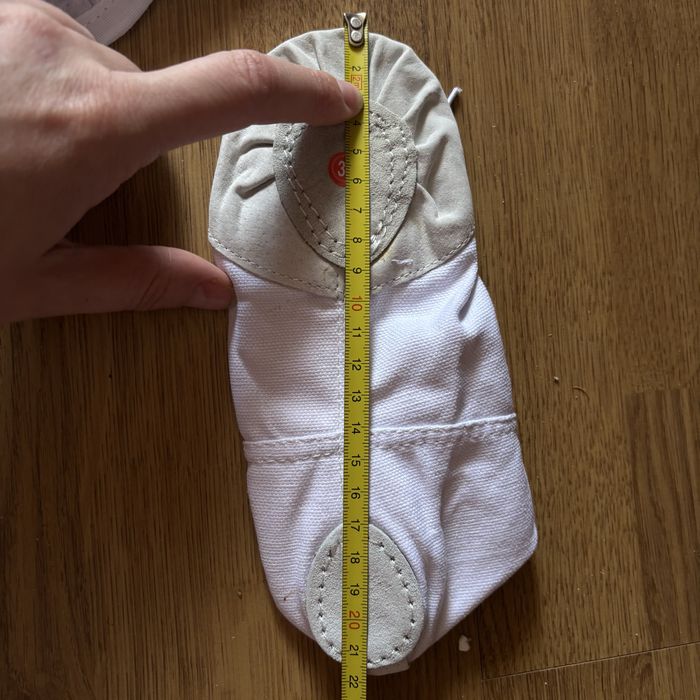 Чешки новые белые