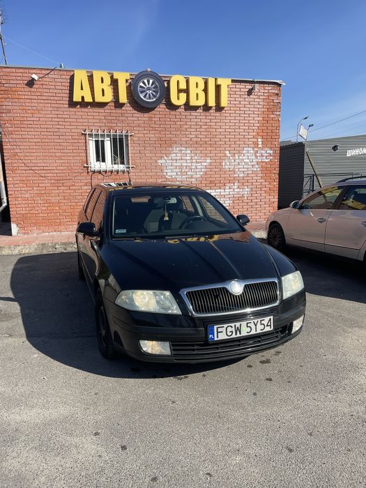 Продам машину 2600