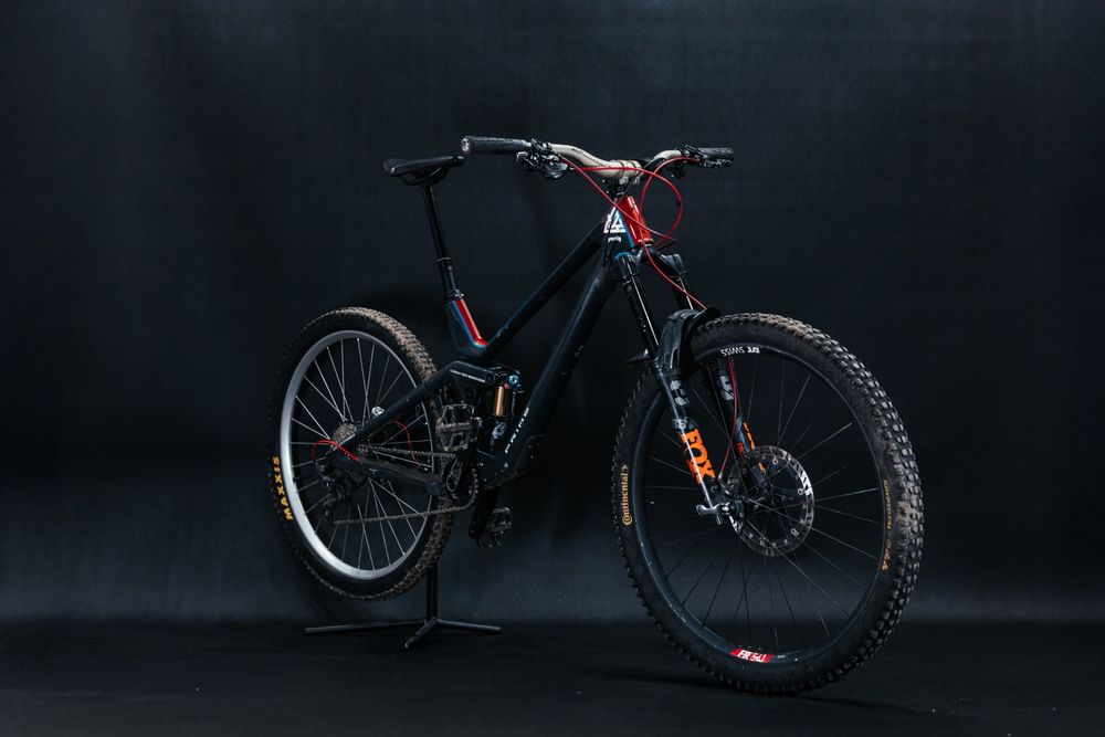 Rower Prime Thunderflash custom  roz L  Enduro