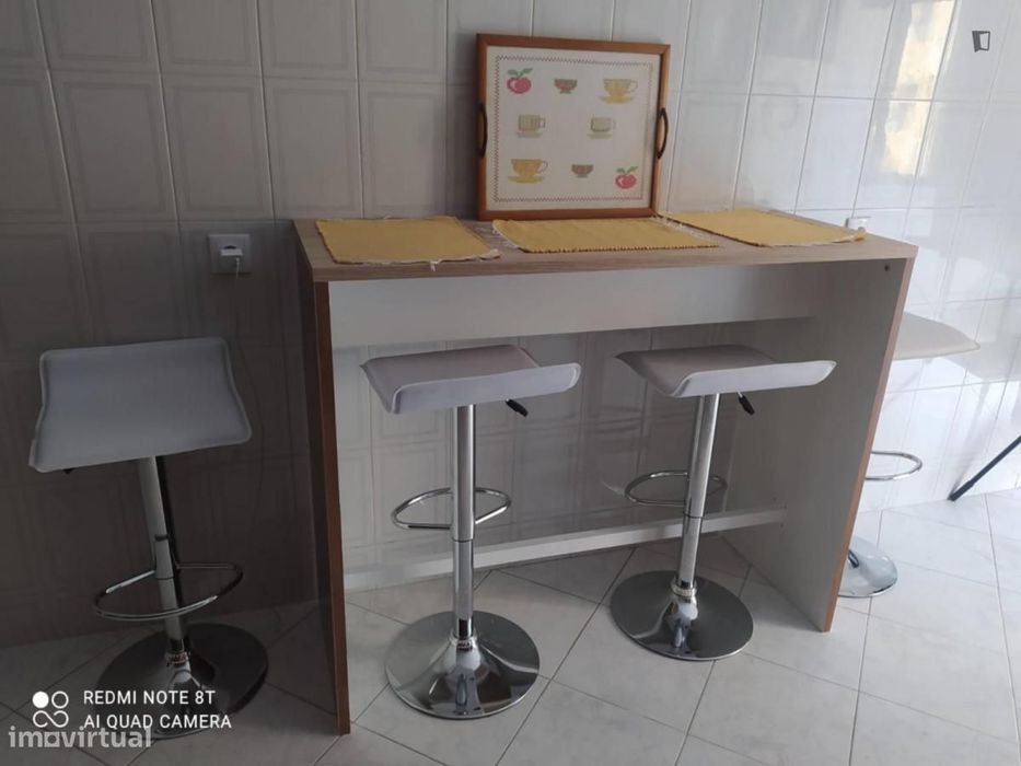 Quarto - localizado em Guimaraes