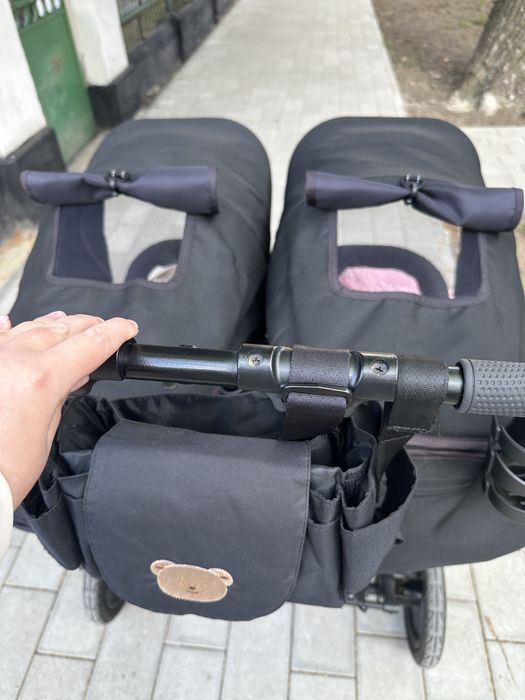 Коляска для двійні