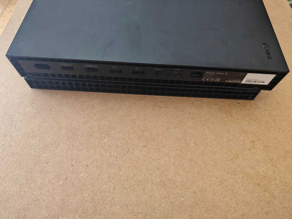Consola Xbox One X, 1Tb, Preta