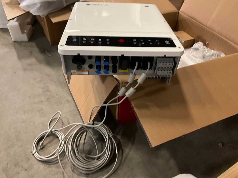 Goodwe power inverter hybrid 3500
