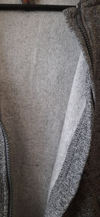 Bluza ocieplana   .