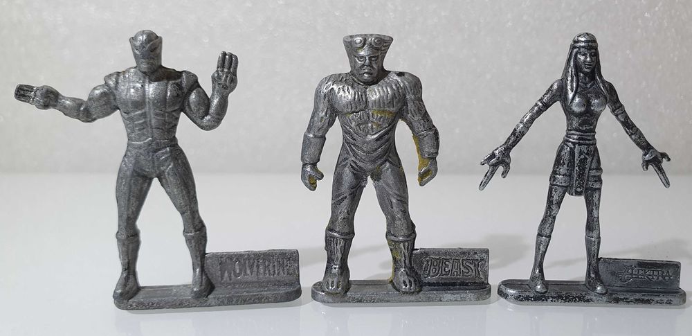Antiga Coleção ~ ”SUPER-HEROIS” ~ 9 Figuras Metal oferta BIMBO ~ 2007