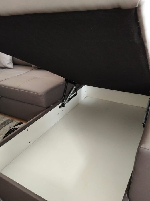 Sofá cama com longchaise