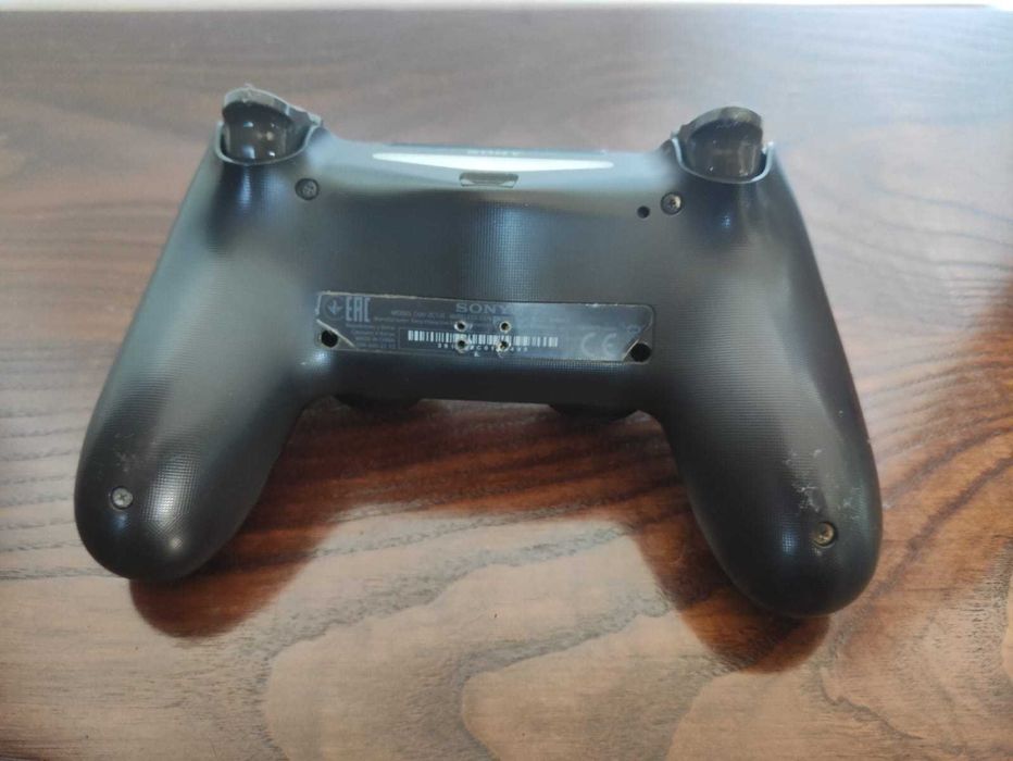 Comando ps4 original a funcionar bem