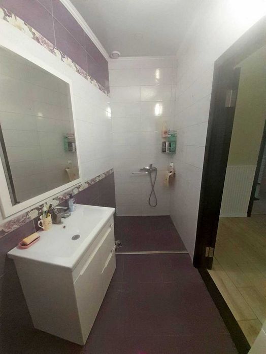 Продам 1-к.кв 52м.кв Центр Евроремонт (404650)