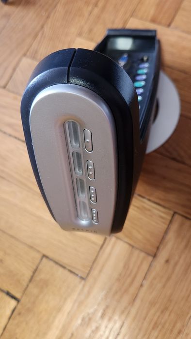 KVM switch Belkin F1DS104T професійний з аудіо