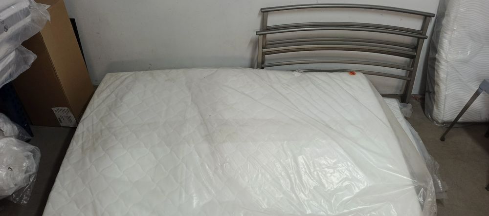 Materac 140*220 wysokość 18 cm nowy