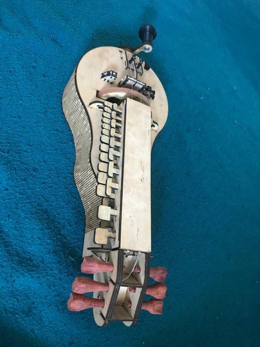 Hurdy gurdy, sanfona, zanfona, viola de roda