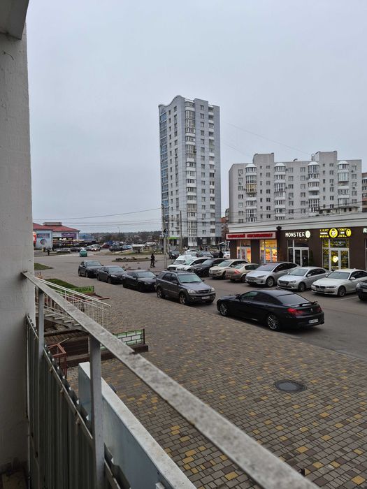 Продаж квартири під комерцію або житло. - View 4
