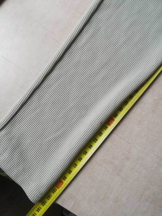 Prążkówe legginsy/ mint & chaki/ S