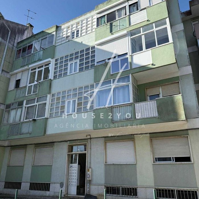 Apartamento T1, Linha de Sintra