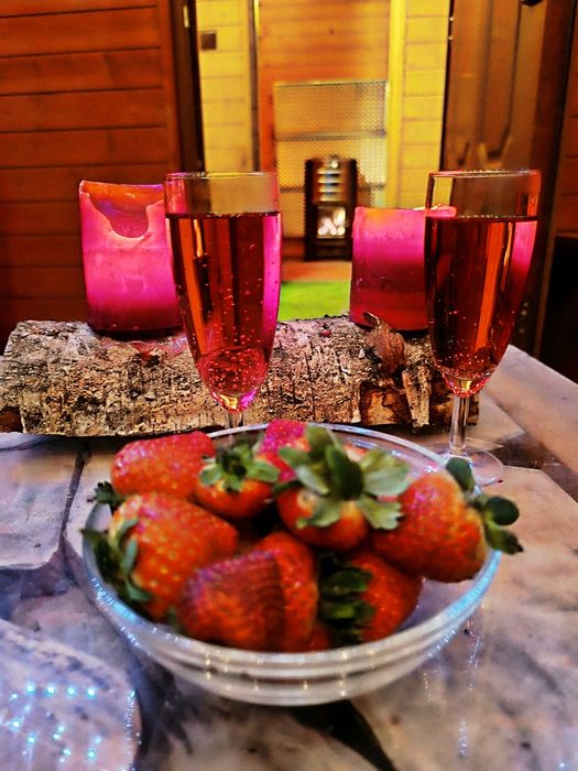 Domek z kominkiem,jacuzzi,sauna,jezioro