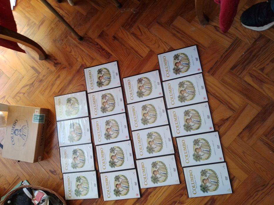 Vários DVDs Filmes cada 4E ou 14-30E Desde 4E