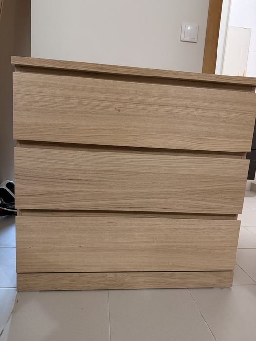 Comoda com 3 gavetas (Nova)