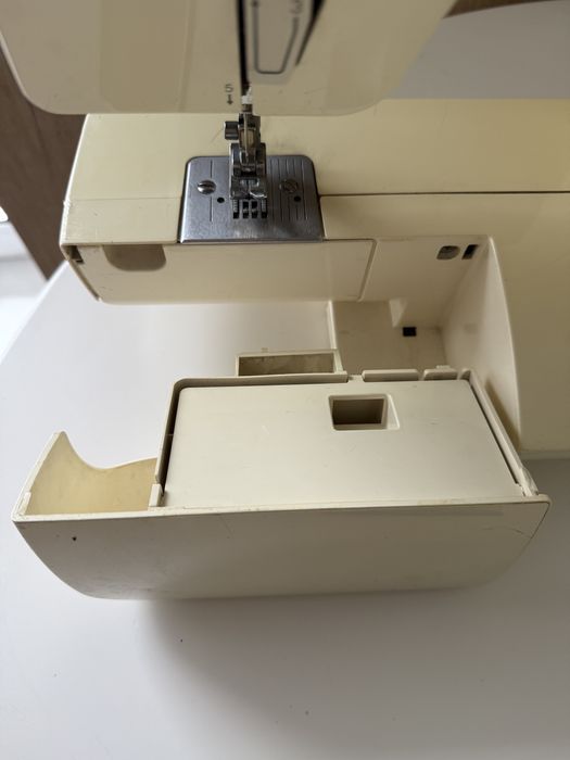 Швейна машинка Brother XL - 5020