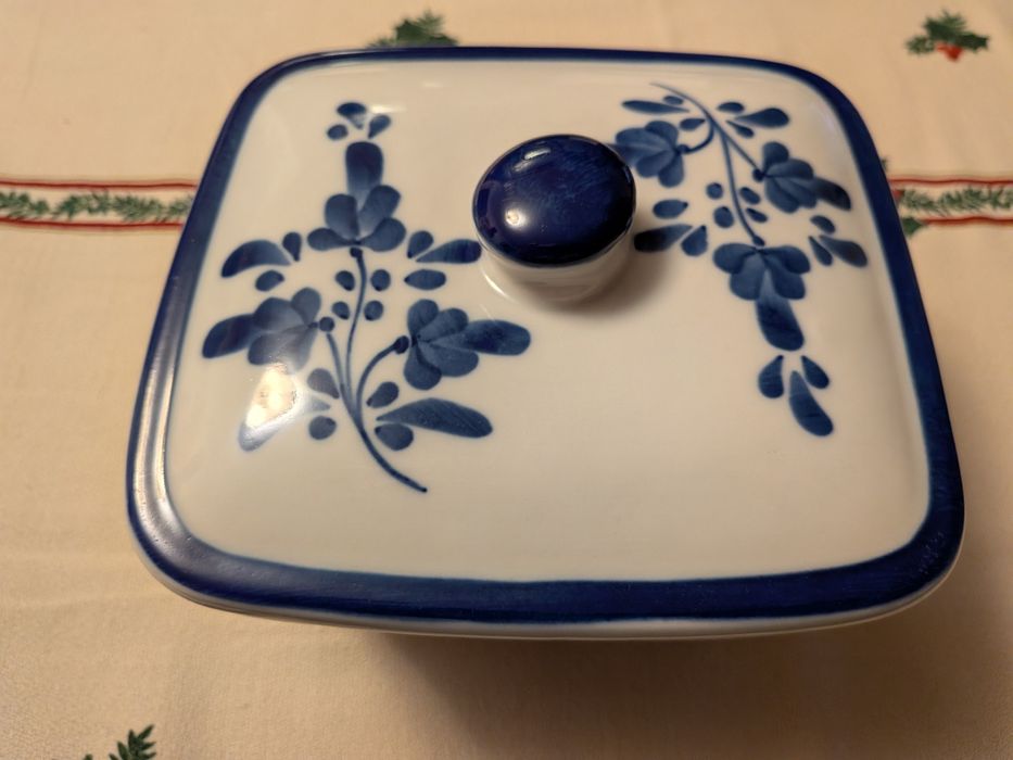 Casa decorativa em louça de Viana pintado á mão