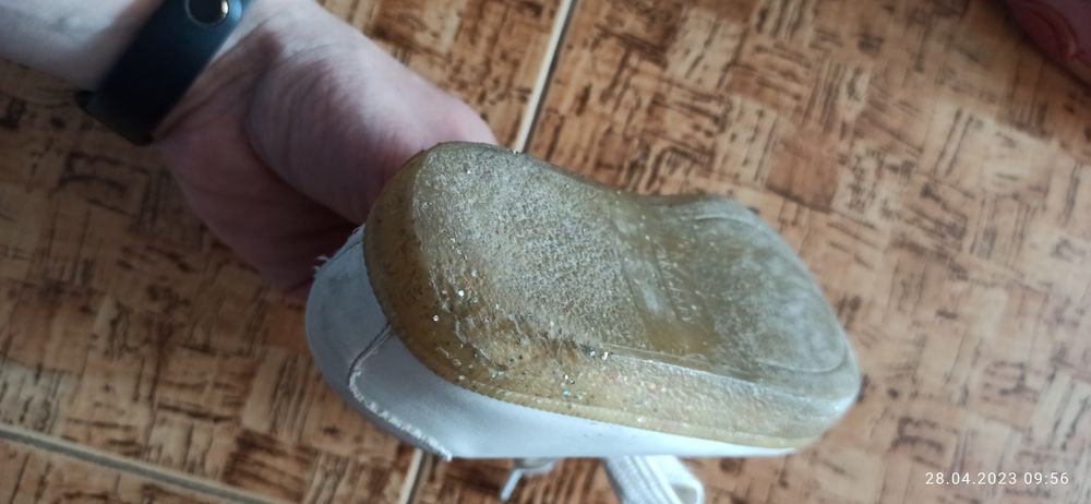 Взуття для дівчаток 22-24р