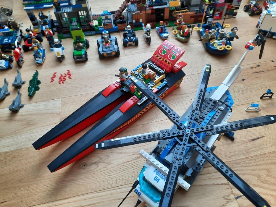 Lego - miasto policyjne - ucieczka rzeką na bagna