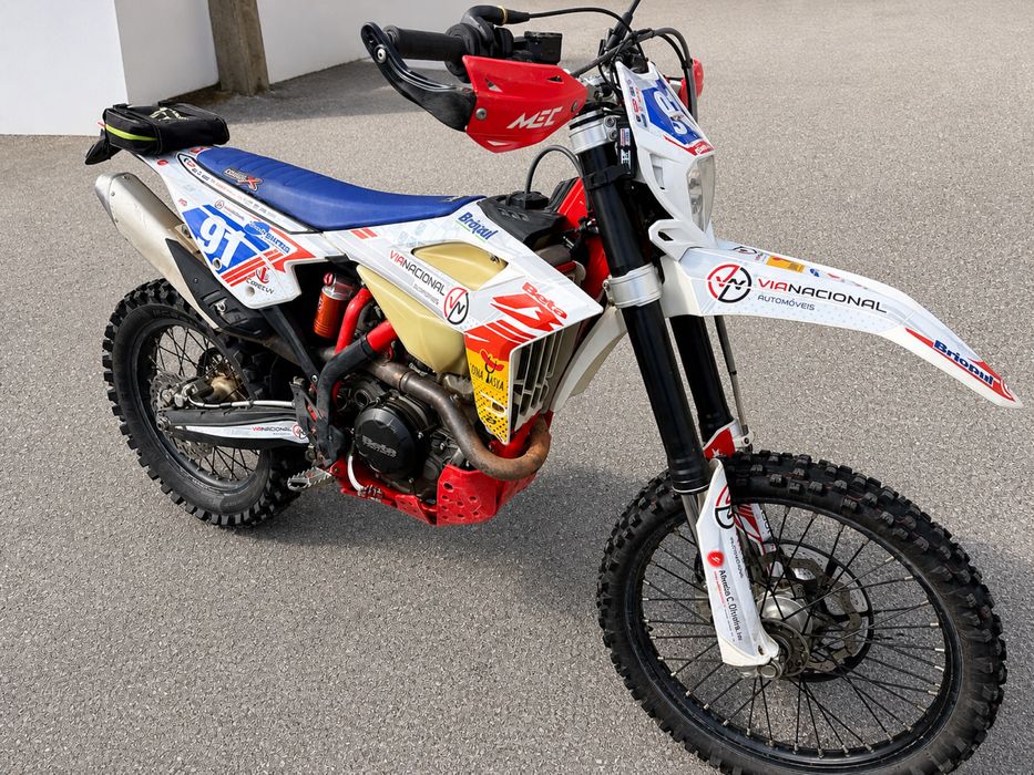 Beta 390 RR 4T – bom estado, extras, 6000km / 180h