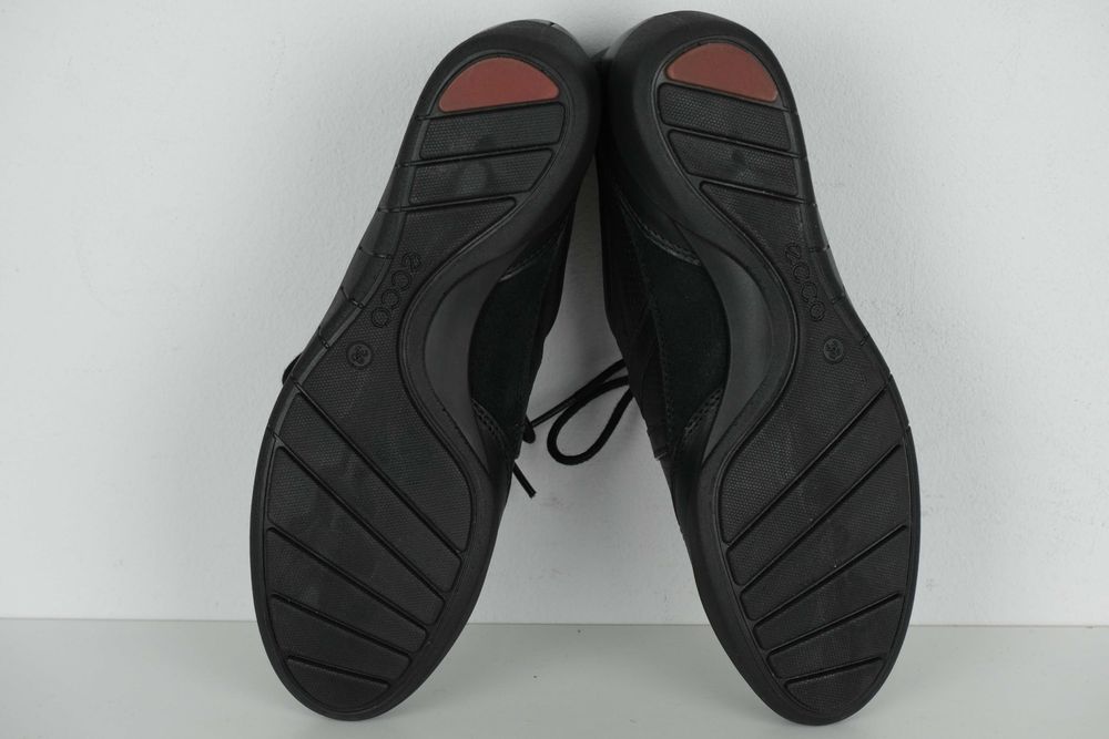 Ecco  skóra r 38-25 cm