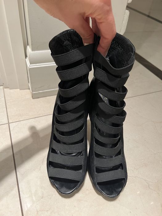 Gucci sandałki na szpilce roz 40