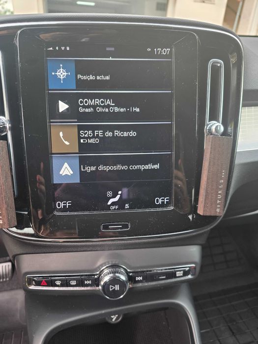Volvo XC40 T2 Gasolina Momentum Plus de 2021 32000KM