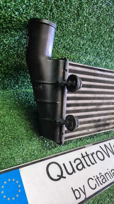 Intercooler Original Audi Volkswagen 1.8T 1.9 TDI Ref. 058.145805A em excelente estado
