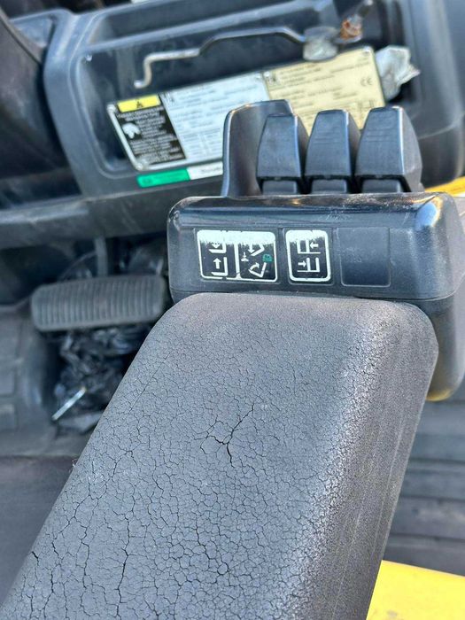 Вилковий навантажувач  HYSTER 3.0 2008року.