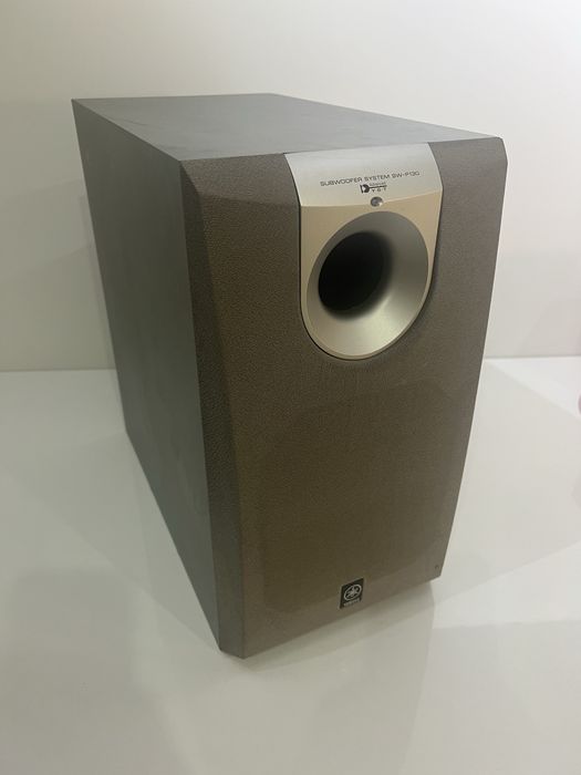 Wierza stereo Yamaha SW - P130