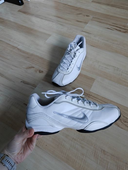 Nike Affect IV Leather białe sneakersy buty sportowe 42,5