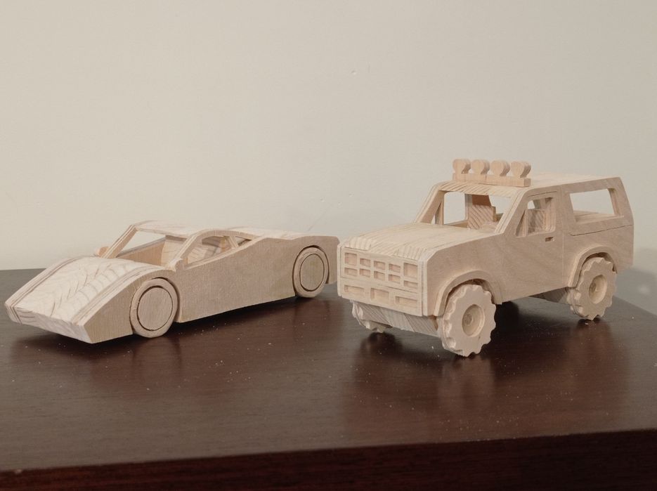 Carrinhos de Madeira Artesanais