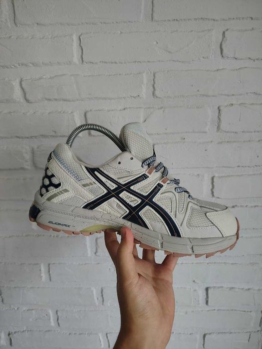 41 Зимові кросівки на хутрі чоловічі бежеві асікс кахана