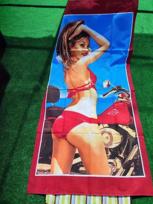 оригинальное вафельное полотенце с ярким принтом в стиле Harley-Davidson. Отличный вариант для пляжа, в качестве подарка мужчине/байкеру!