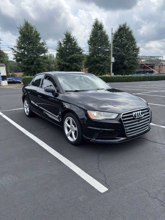 Audi A3 Premium      2015