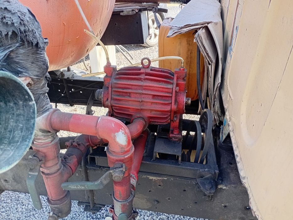 Газ 53 асенізатор