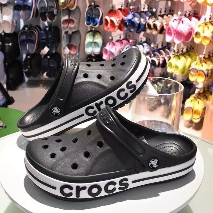 Тапки, шльопанці, крокси, crocs