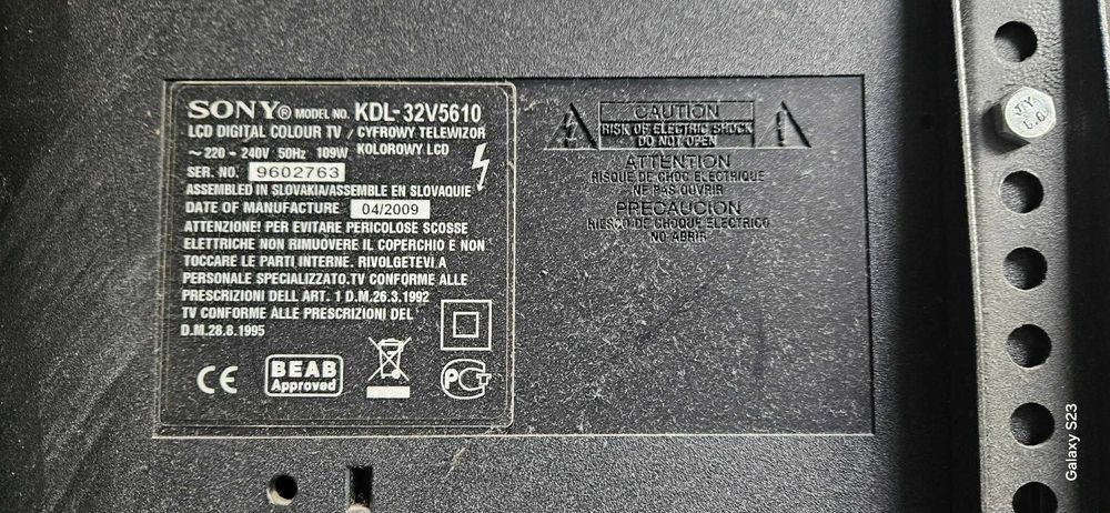 Sony 32' LCD do powieszenia (KDL-32V5610)