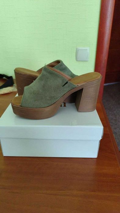 Стильные женские сабо 37 размер. Производство Польша.