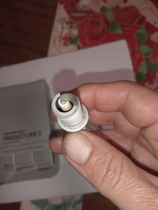 Иридиевые свечи NGK.