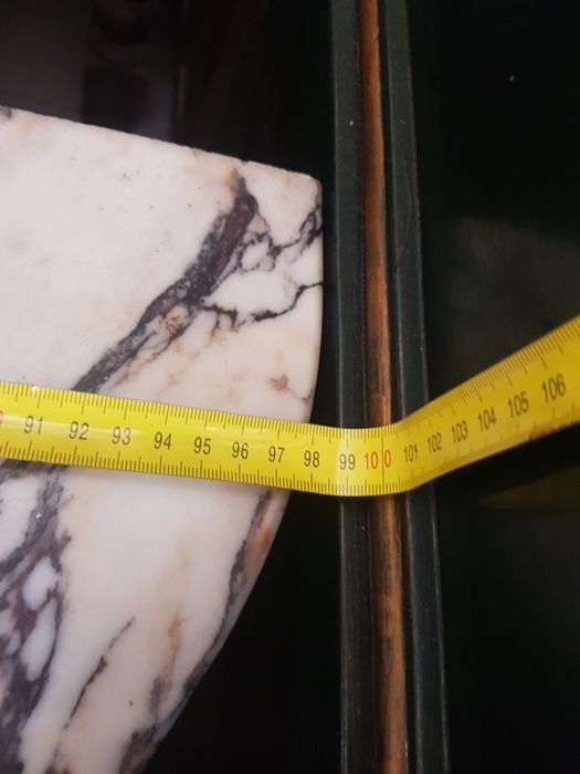 Bonita credencia Luis xv