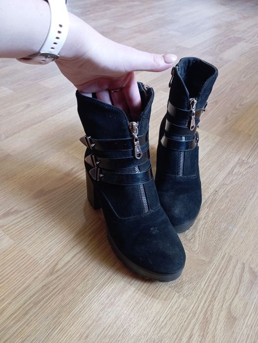 Замшеві зимові ( осінні) черевички