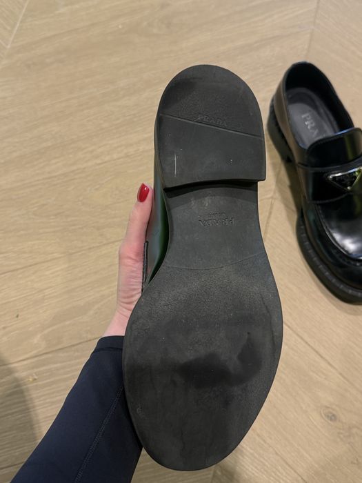 Лоферы Prada 38,5