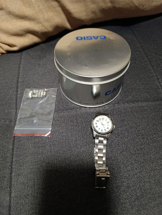 Zegarek damski casio