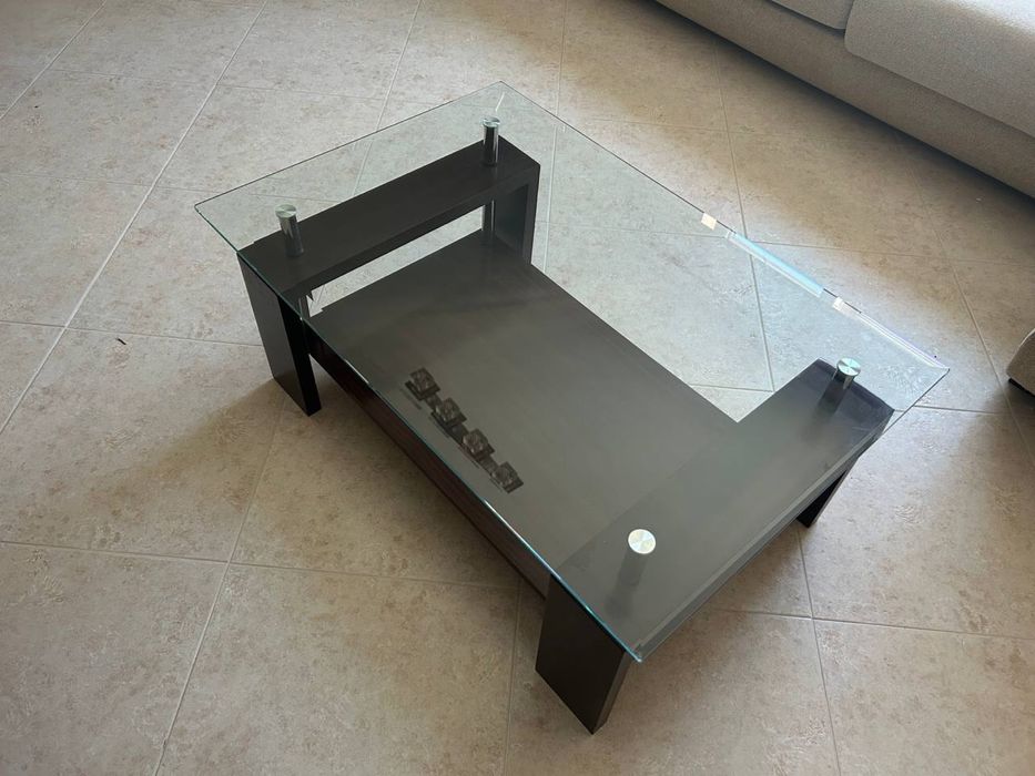 Mesa de centro de vidro