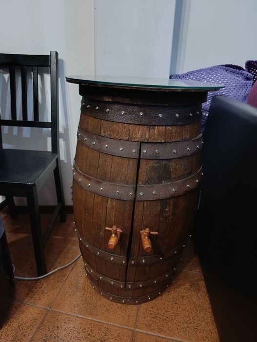 Pipo bar aínda por terminar