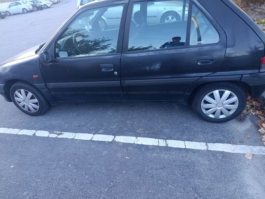 Peugeot 106 1.0 xt foto 3